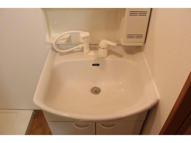 アーバンコート志貴崎の物件内観写真