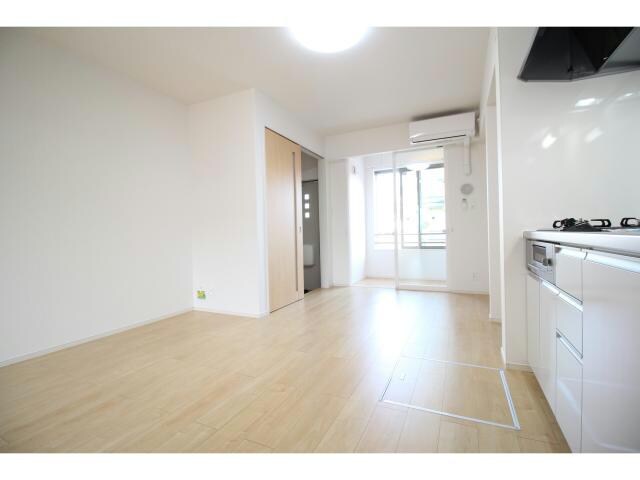 ブルー ローズの物件内観写真