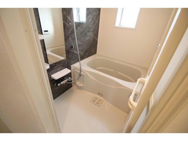 ブルー ローズの物件内観写真