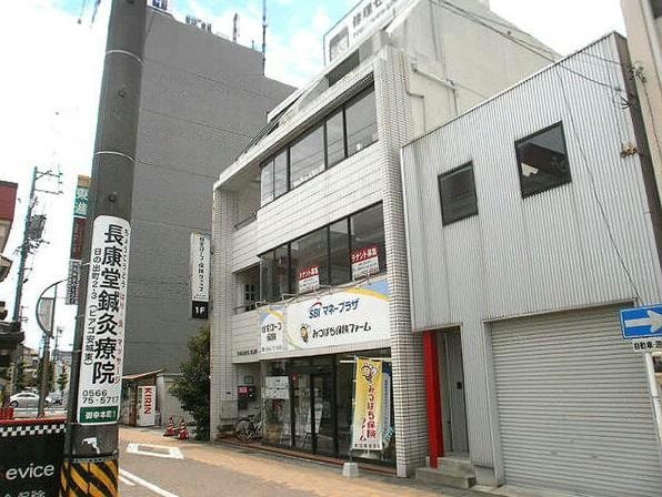 愛知県安城市御幸本町の物件外観写真