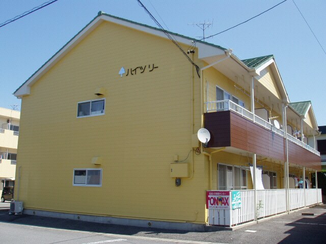 ハイツ・リーの物件外観写真