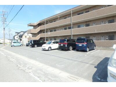 ISO GAIｸﾞﾗﾝﾄﾞｴｨﾜﾝAの物件外観写真