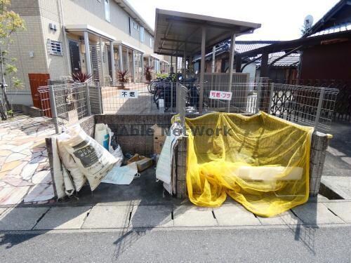 ヴィラ小山　Ａの物件外観写真