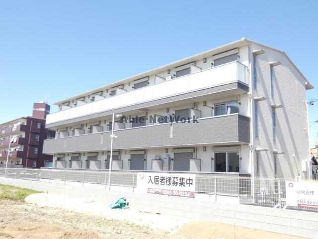 メゾンドアミーの物件外観写真