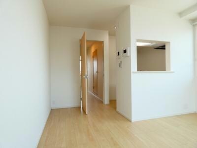 ラ・カーサ・スペランツァ高浜の物件内観写真