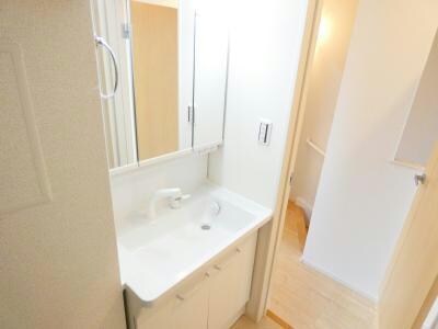 ラ・カーサ・スペランツァ高浜の物件内観写真