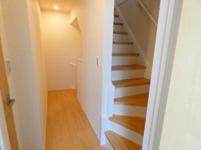 ラ・カーサ・スペランツァ高浜の物件内観写真