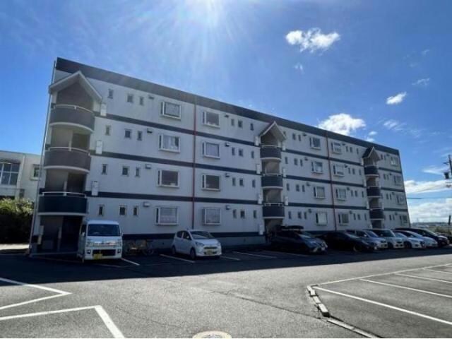 衣浦マンションC棟の物件外観写真