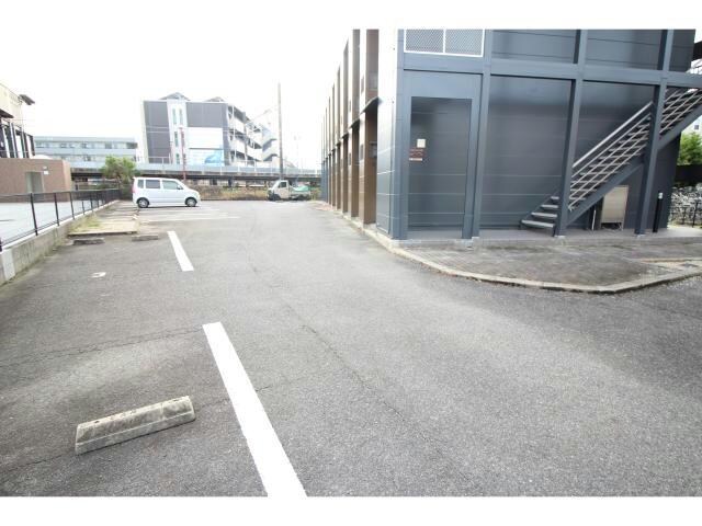 西岡崎駅前アールの物件外観写真