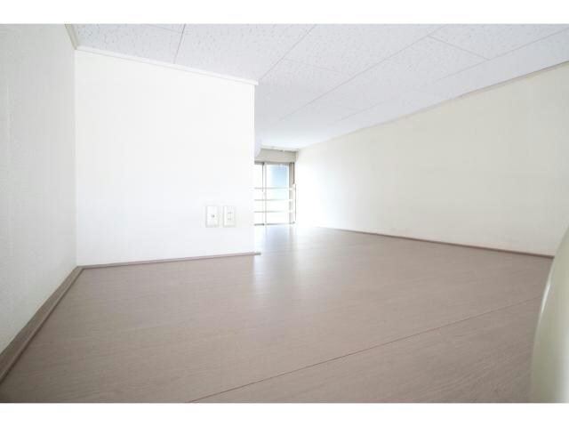 西岡崎駅前アールの物件内観写真