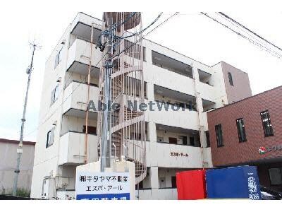 エスポ・アールの物件外観写真