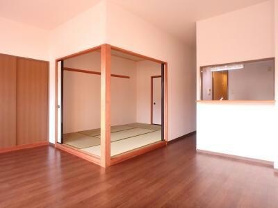 ＳＯＬＥ善明の物件内観写真