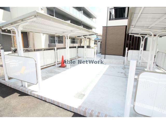 グランシュテルの物件外観写真