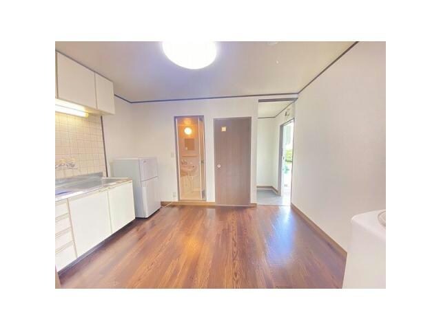 エブリワン西棟の物件内観写真