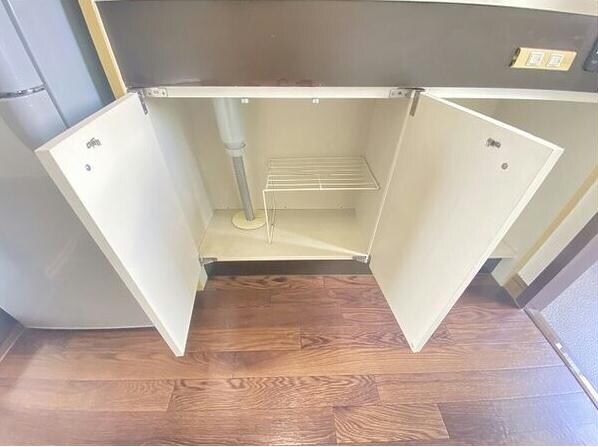 エブリワン西棟の物件内観写真