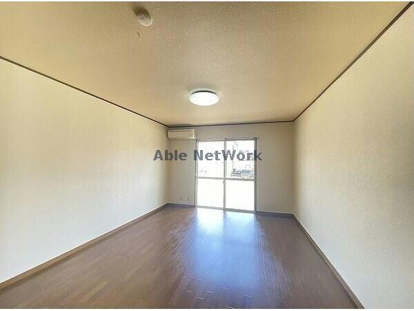 エブリワン西棟の物件内観写真