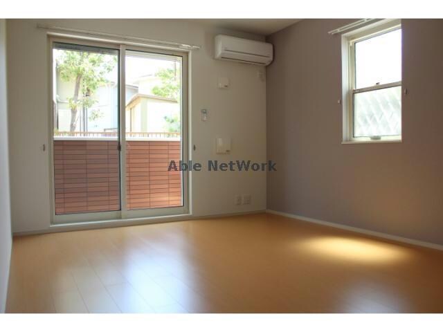 フィオリーレＢの物件内観写真