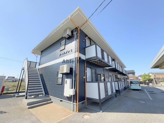 シャンガッセの物件外観写真