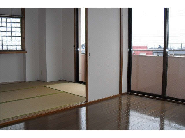 チョコレートヒルズ古河の物件内観写真