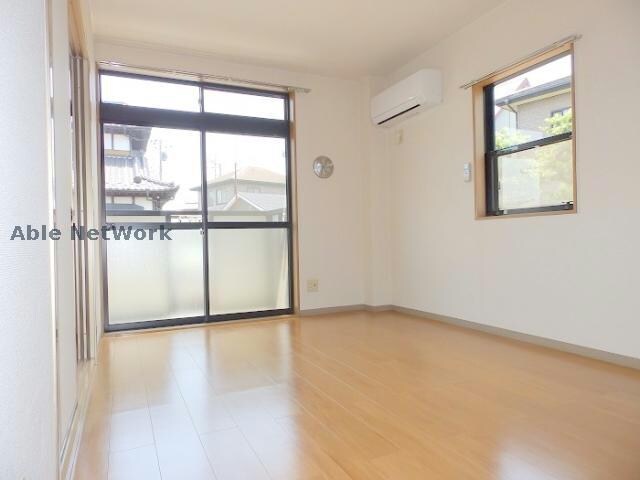 リバーサイド中川の物件内観写真