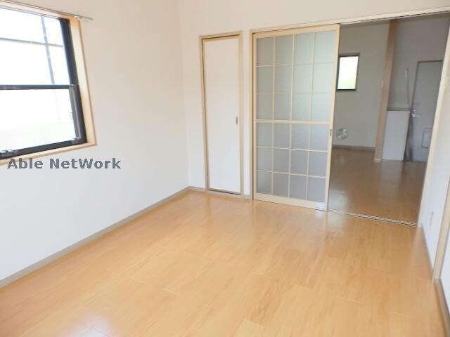 リバーサイド中川の物件内観写真