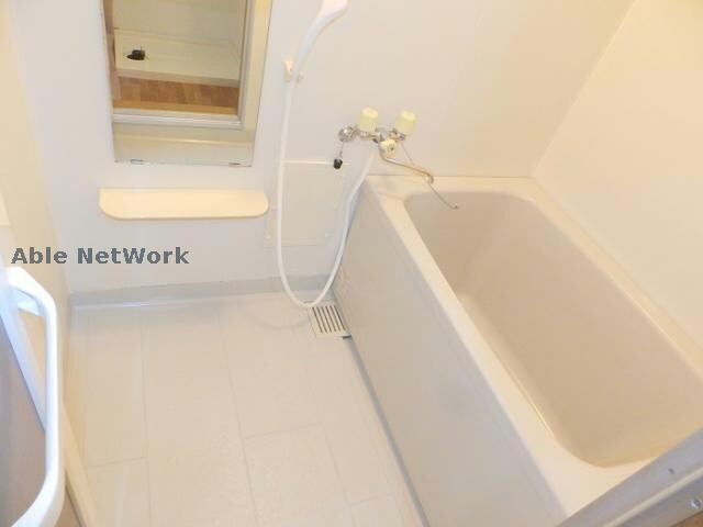 リバーサイド中川の物件内観写真