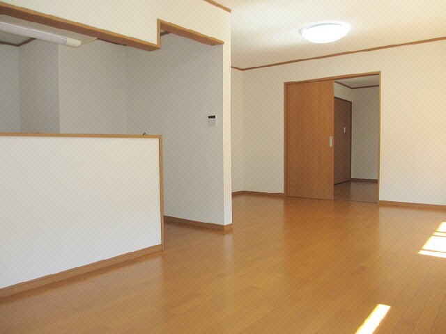 エストクールＳＡＮＥＩの物件内観写真