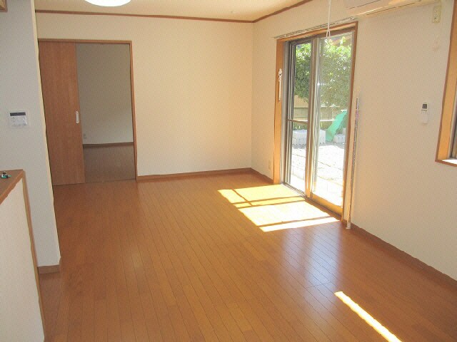 エストクールＳＡＮＥＩの物件内観写真