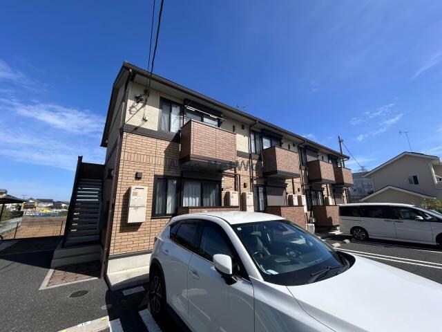 ラリュールの物件外観写真