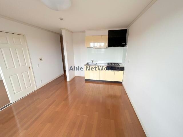 セントラル　アパートメントの物件内観写真