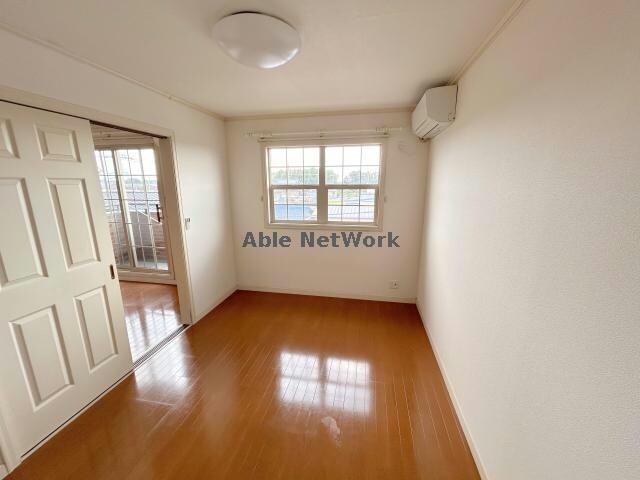 セントラル　アパートメントの物件内観写真