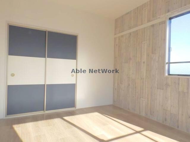 スパニッシュガーデンDの物件内観写真