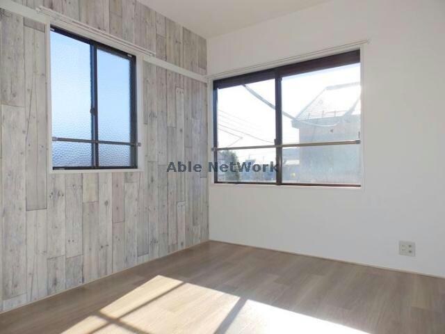 スパニッシュガーデンDの物件内観写真