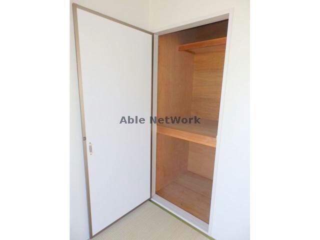 スパニッシュガーデンDの物件内観写真