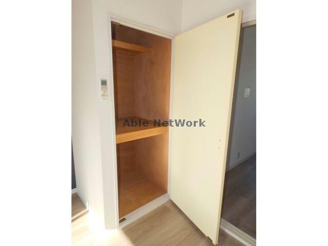 スパニッシュガーデンDの物件内観写真