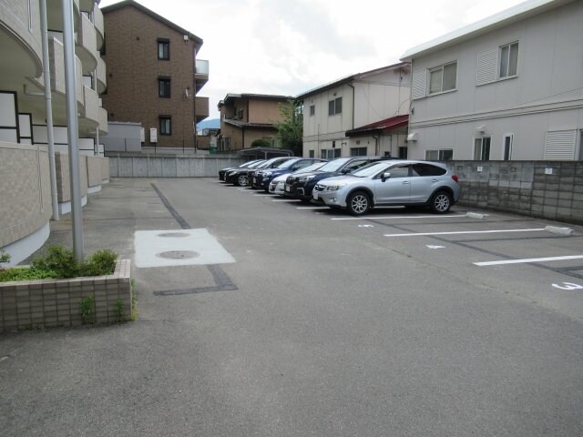 ラ・フランスマンション本町の物件外観写真