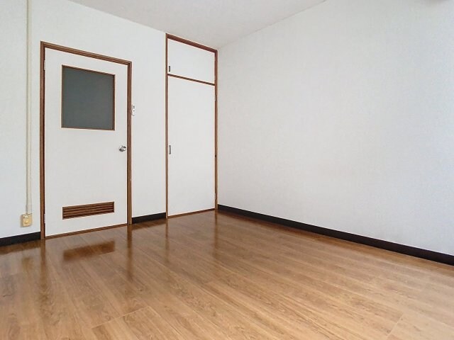 レディースクラウンの物件内観写真