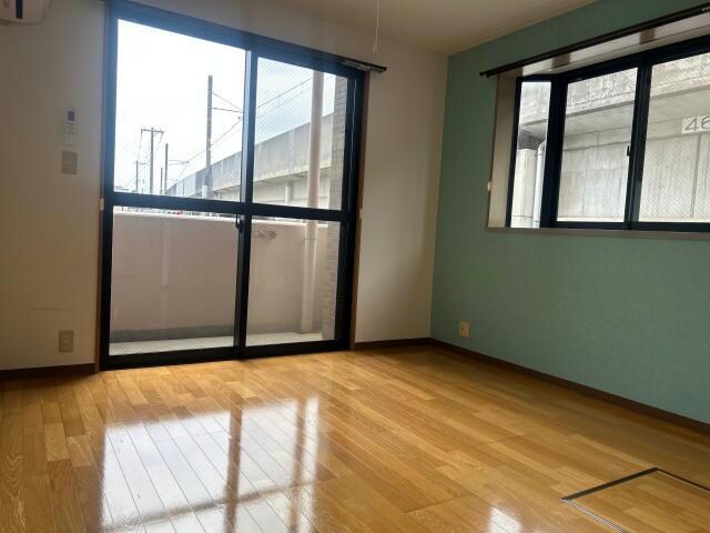 ネオクオーツ幸　弐番館の物件内観写真