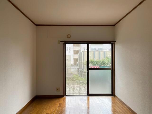 アベニュー安室の物件内観写真