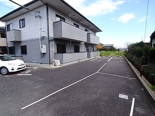 ムーンテラス片山　S館の物件外観写真