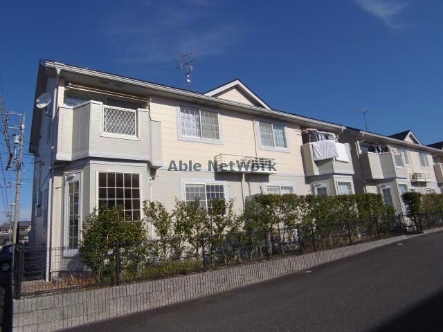 レフィナード・エムＡの物件外観写真