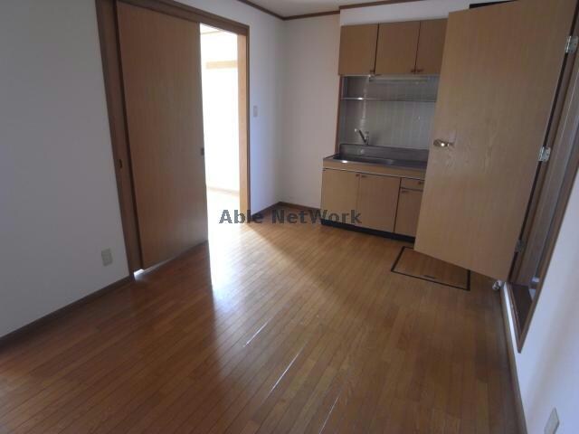 レフィナード・エムＡの物件内観写真