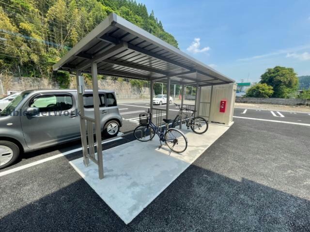 メゾンド麓の物件外観写真