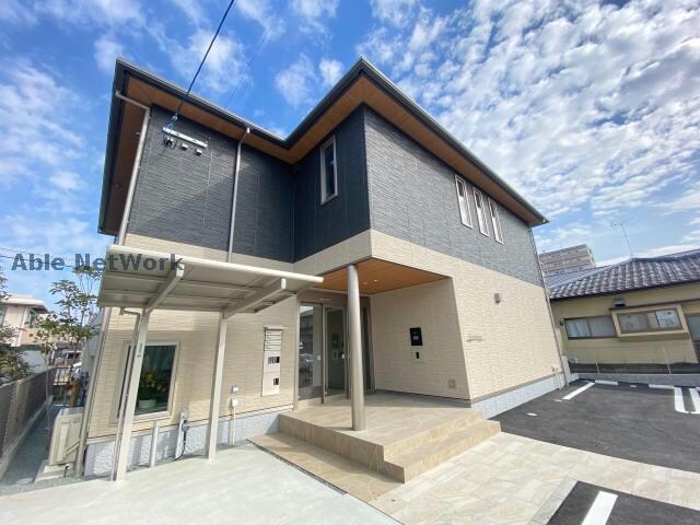 エクラージュの物件外観写真