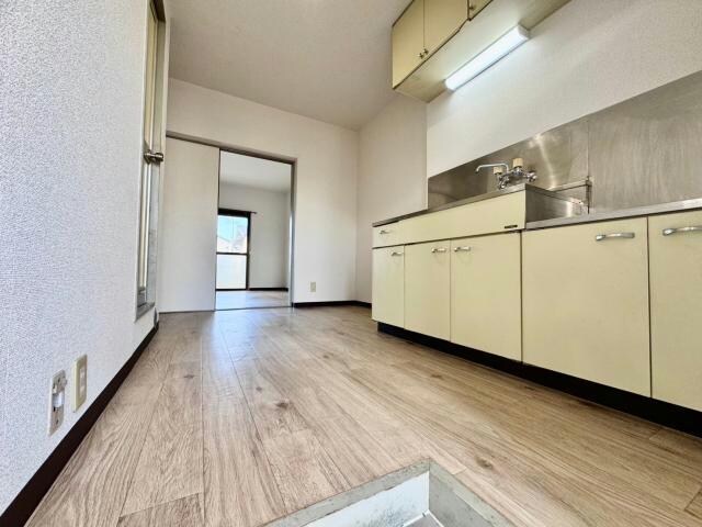 浜松駅 バス7分  本郷南下車：停歩4分 1階の物件内観写真