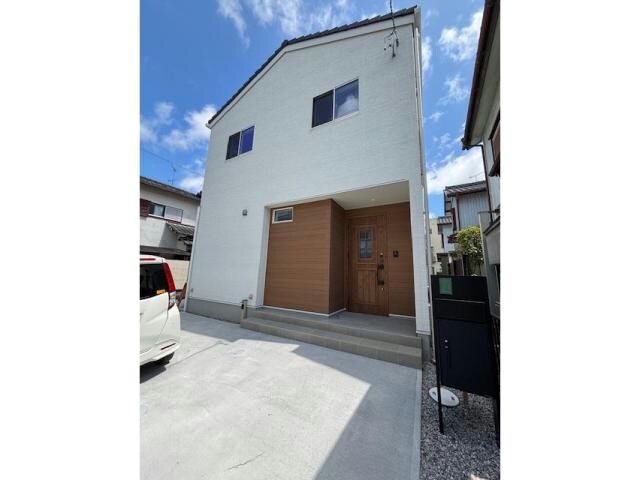 篠ケ瀬町戸建の物件外観写真