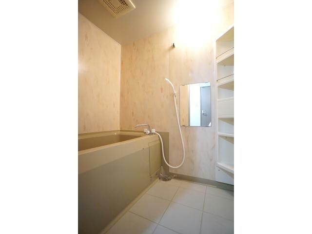 フォンスオストレア住吉の物件内観写真