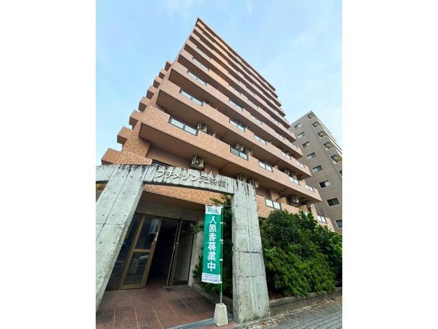 プチメゾン元浜館の物件外観写真