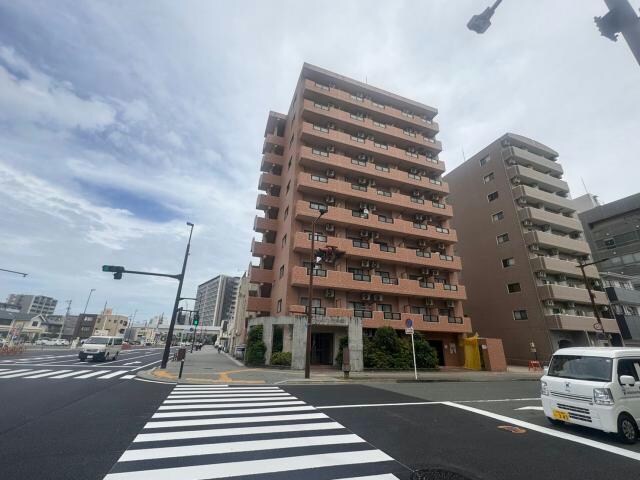 プチメゾン元浜館の物件外観写真