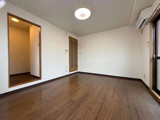 プチメゾン元浜館の物件内観写真